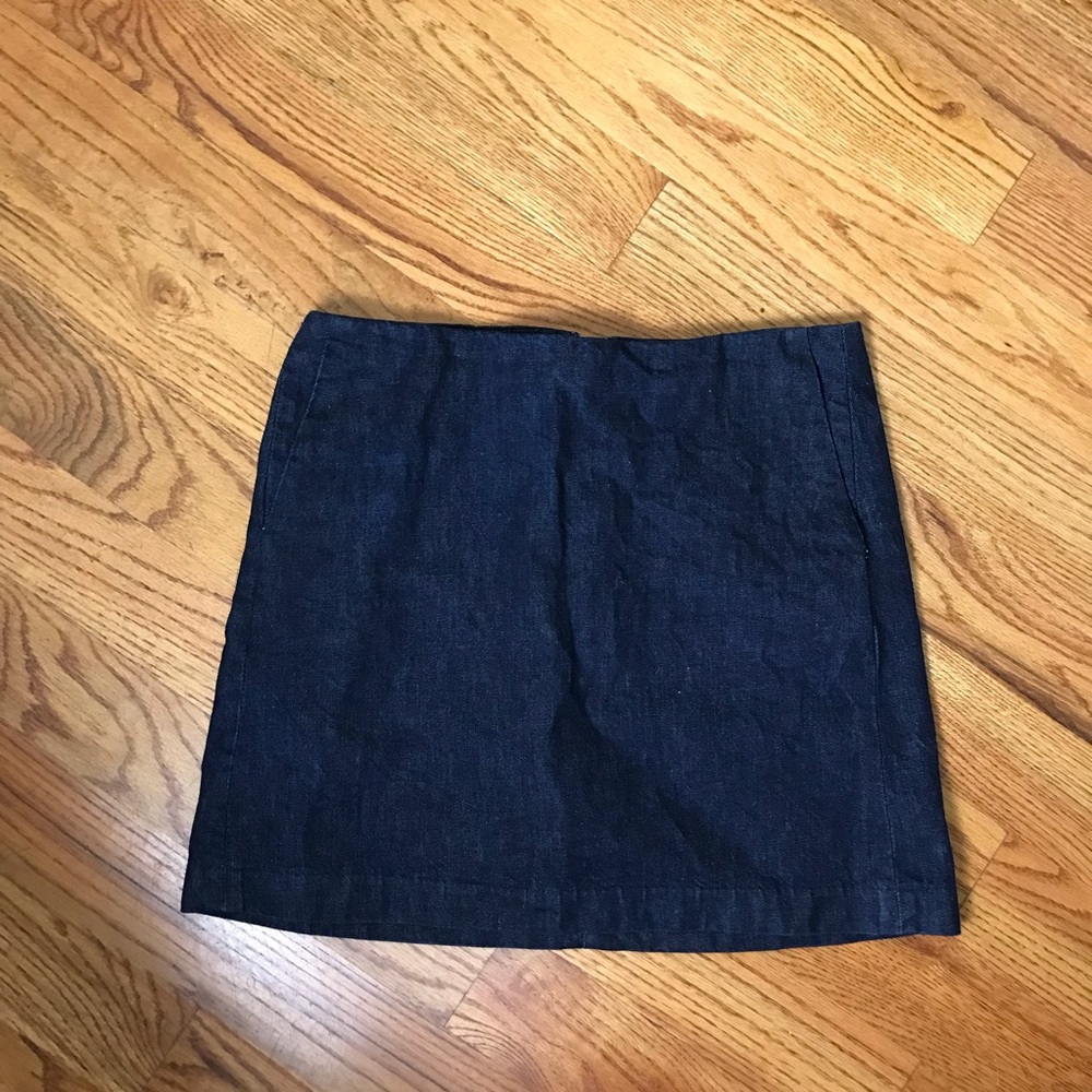 GAP Dark-wash Denim Mini Skirt